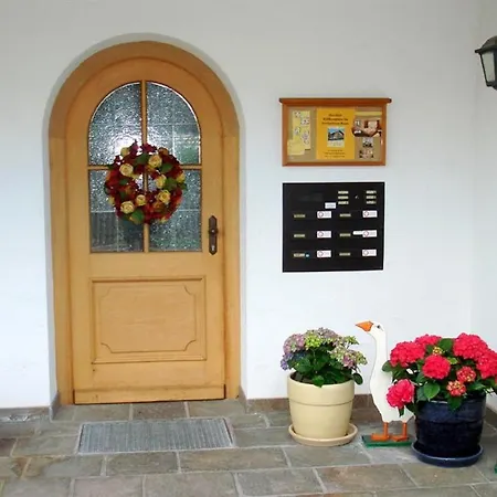 Rosa 1 & 3 Apartament *