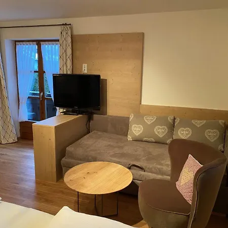 Rosa 1 & 3 Apartament *