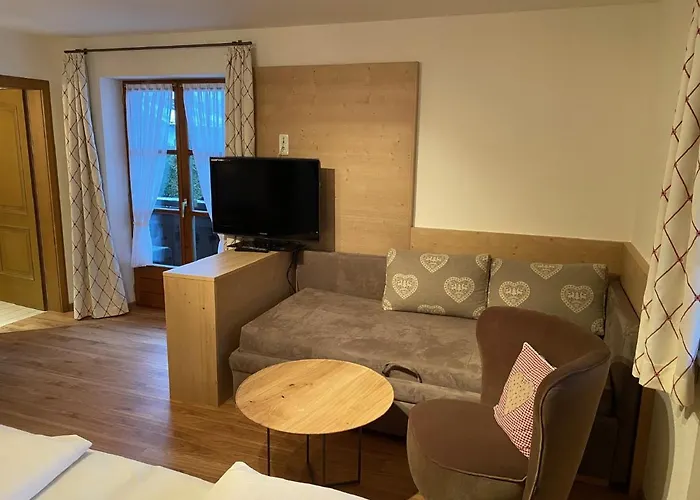 Rosa 1 & 3 Apartment *