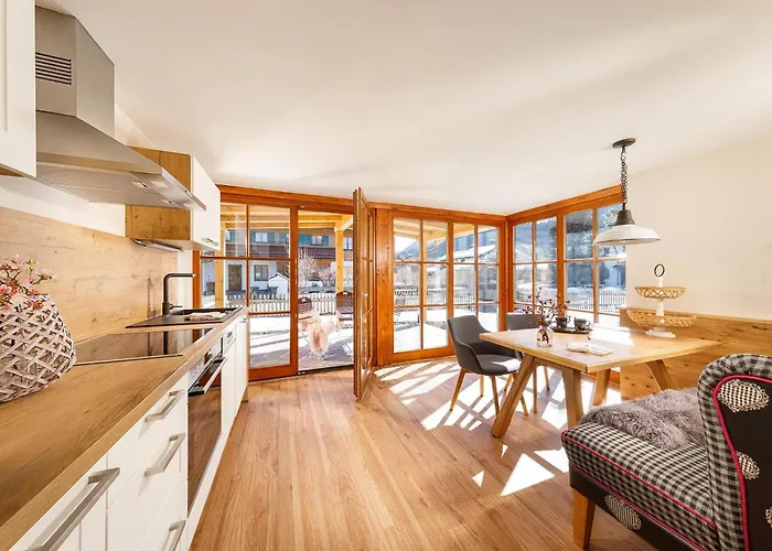 Apartment Rosa 1 & 3 *