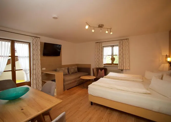 Rosa 1 & 3 公寓 福森